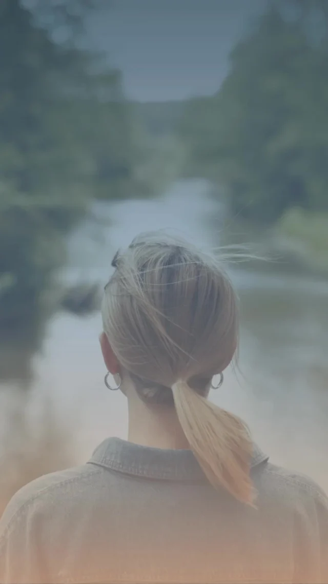 🌱 Weekend Wellness Tip 🌱

 Vitamin D = better mood + stronger immunity.

 Get 15 minutes of morning sun—and book a little spa time to keep your glow going. ☀️

#VitaminD #MoodBooster #NaturalWellness #SpaSaturdays #ChicagoSelfCare #SkinAndSoul